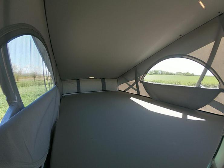 Rent Campervans كيفلافيك الغرفة الصورة